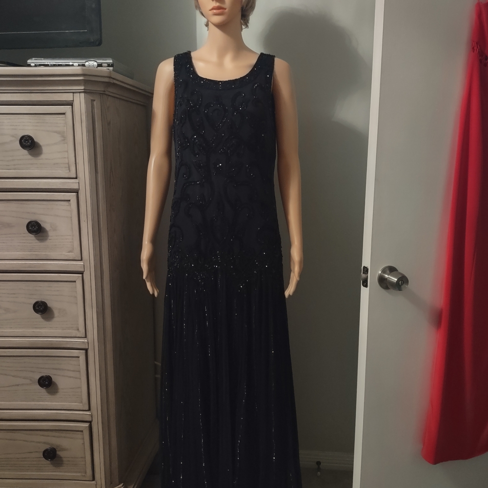 Elegant Black Evening Dress
